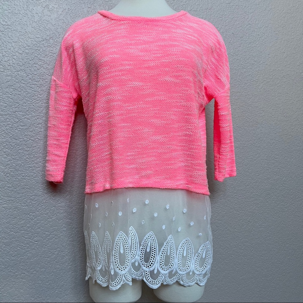 NEW Hot Pink/White Top with Lacy, Scalloped Edges